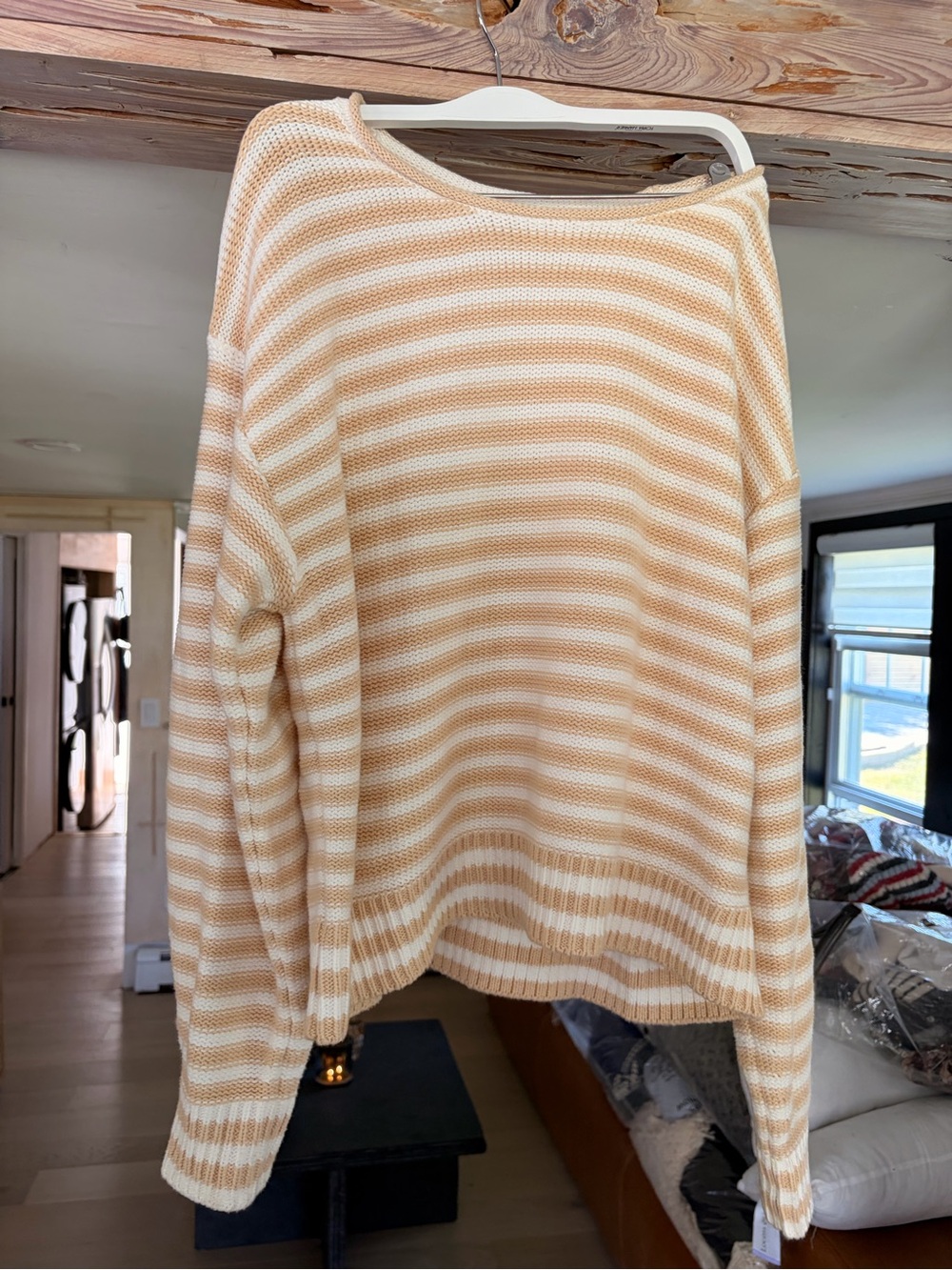 GAP Cream and Tan Striped Crewneck Sweater size large